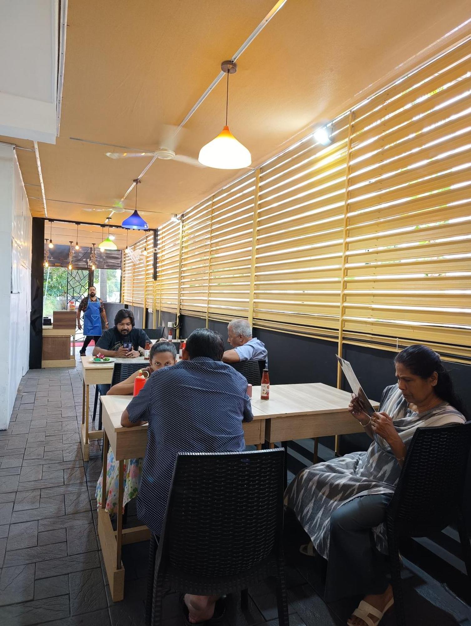 Blue Bell Cochin Airport Hotel Nedumbassery Exteriör bild