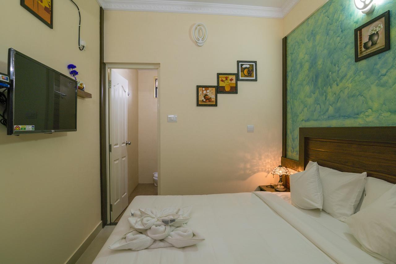 Blue Bell Cochin Airport Hotel Nedumbassery Exteriör bild