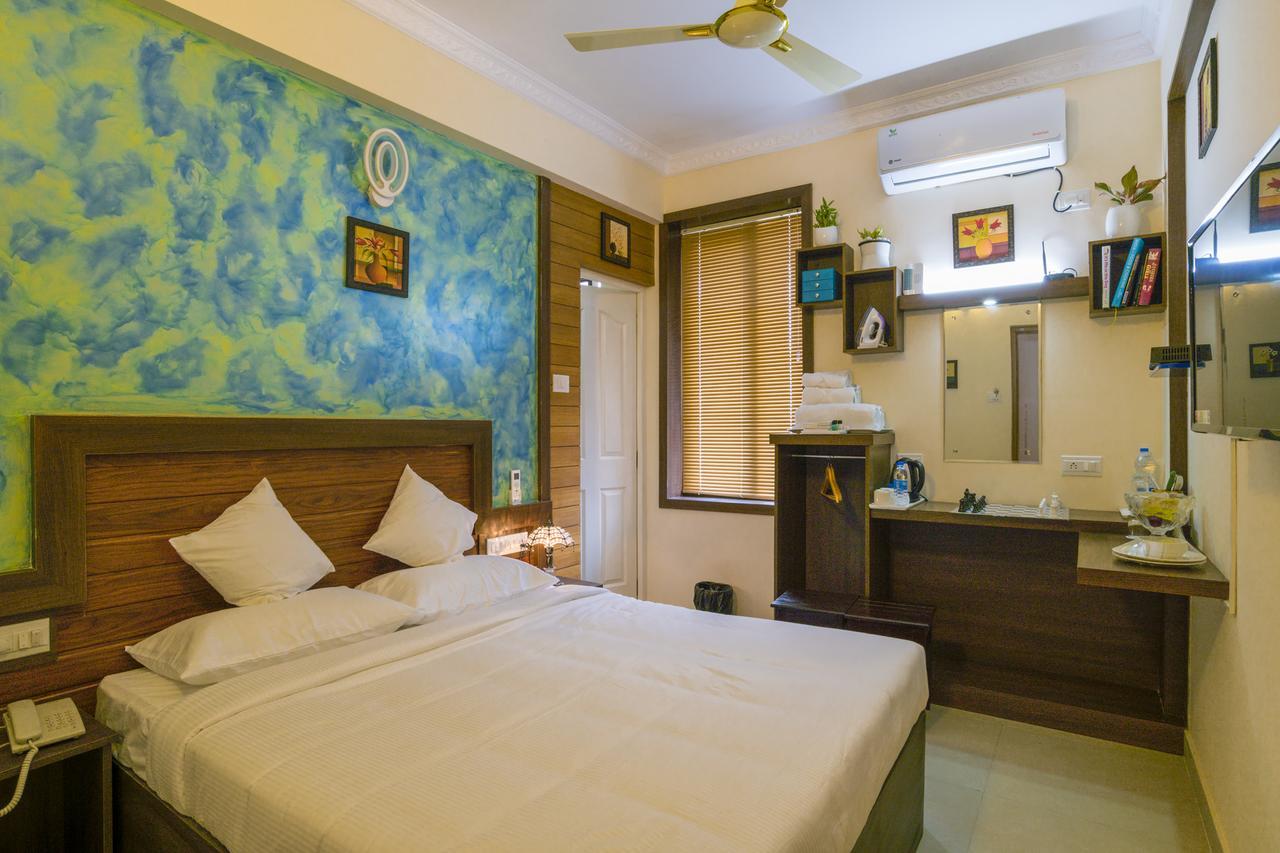 Blue Bell Cochin Airport Hotel Nedumbassery Exteriör bild
